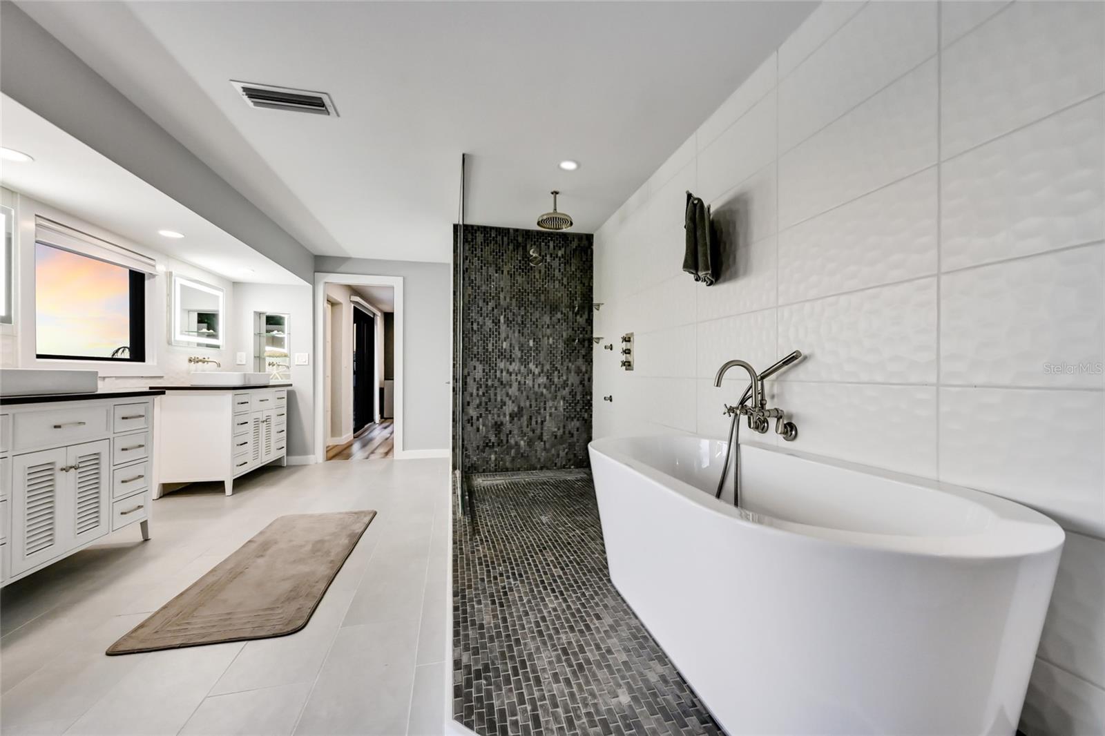 SIESTA COVE SUB - Residential