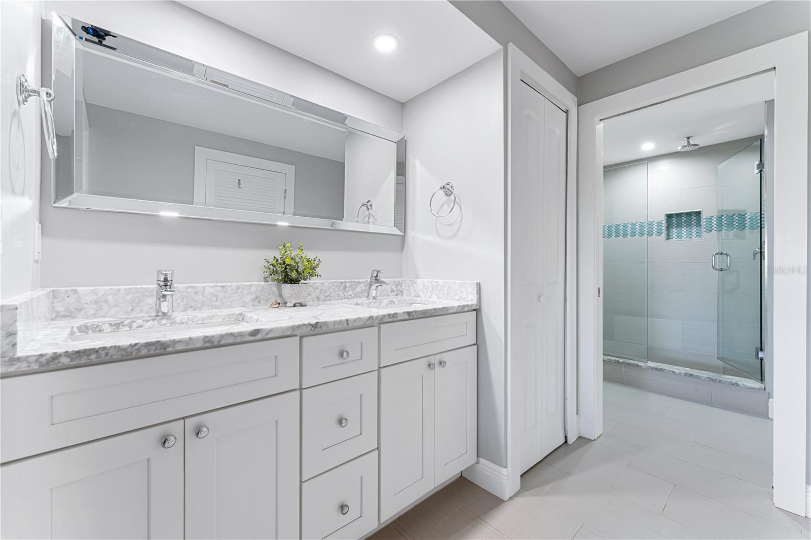 SIESTA COVE SUB - Residential