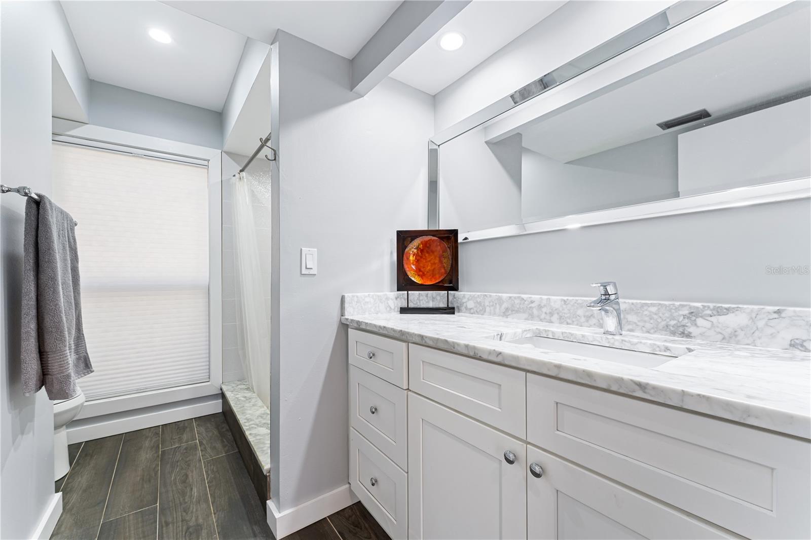 SIESTA COVE SUB - Residential