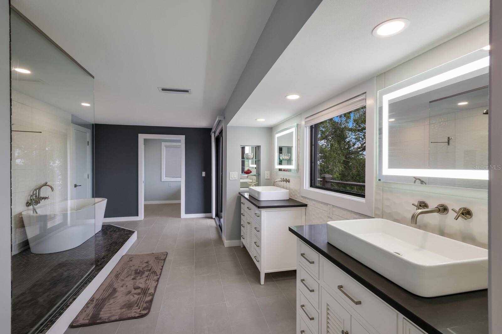 SIESTA COVE SUB - Residential