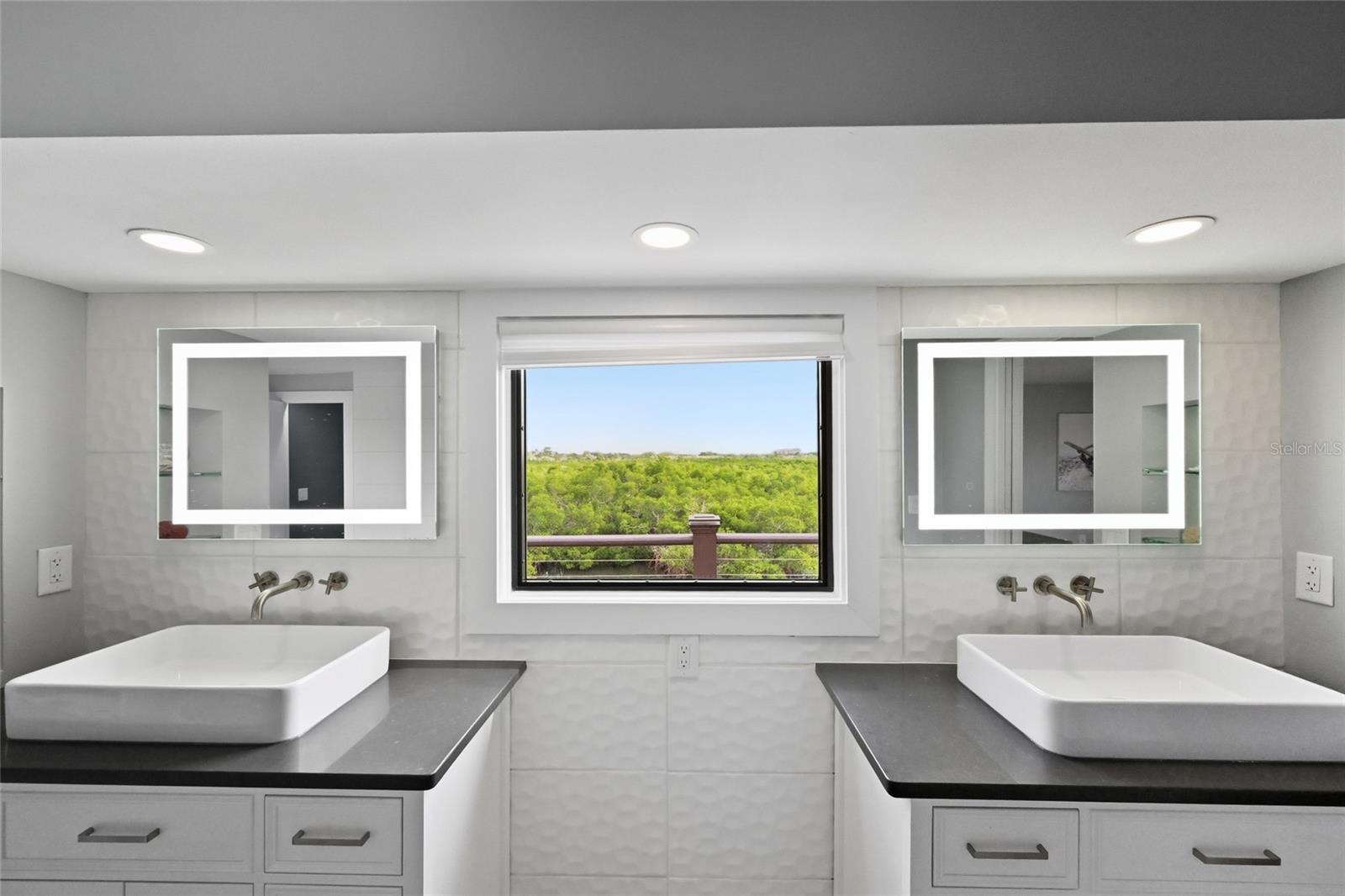 SIESTA COVE SUB - Residential