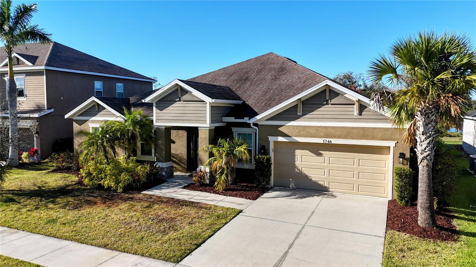 5746 HYDRANGEA CIRCLE