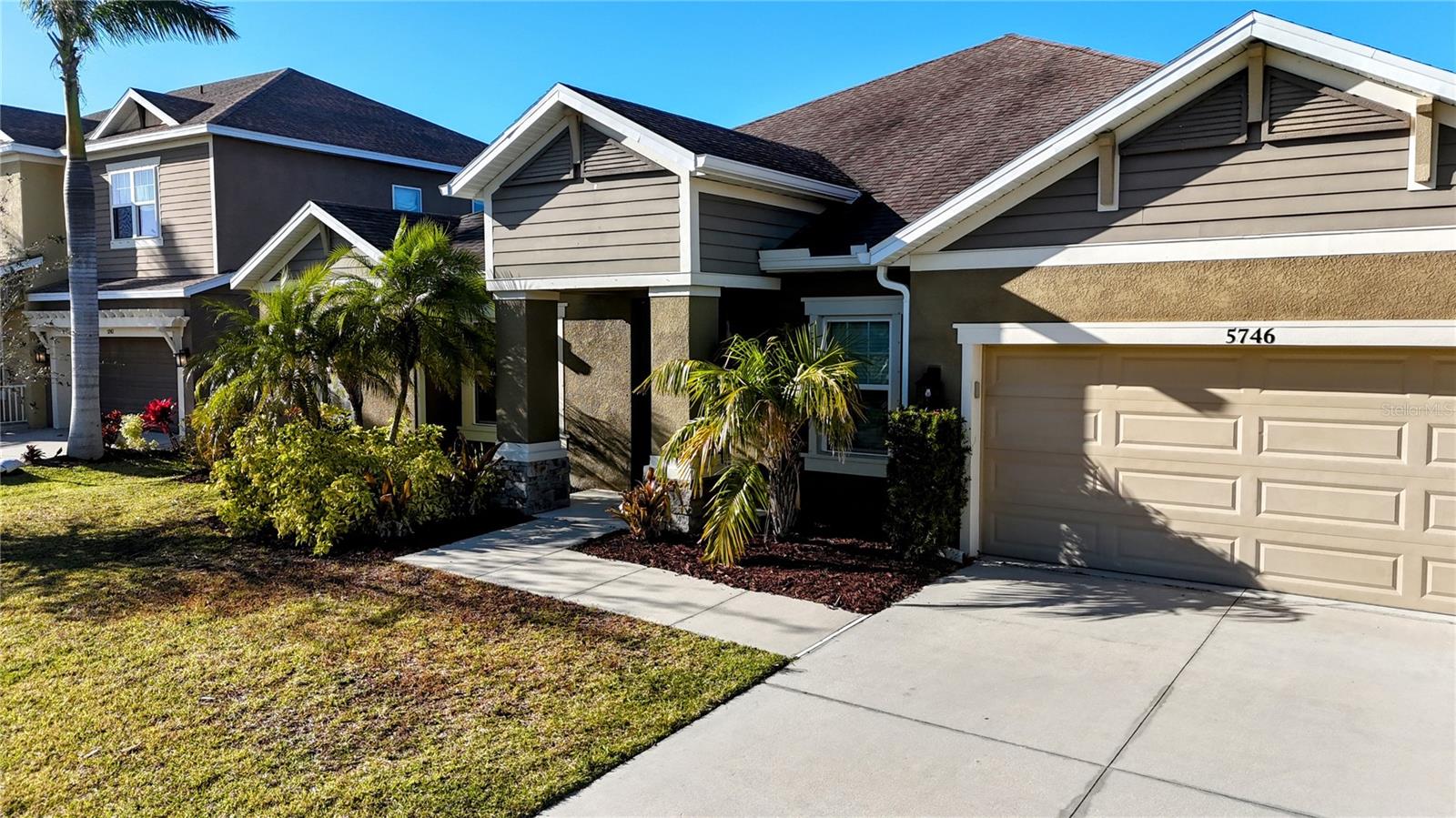 5746 HYDRANGEA CIRCLE