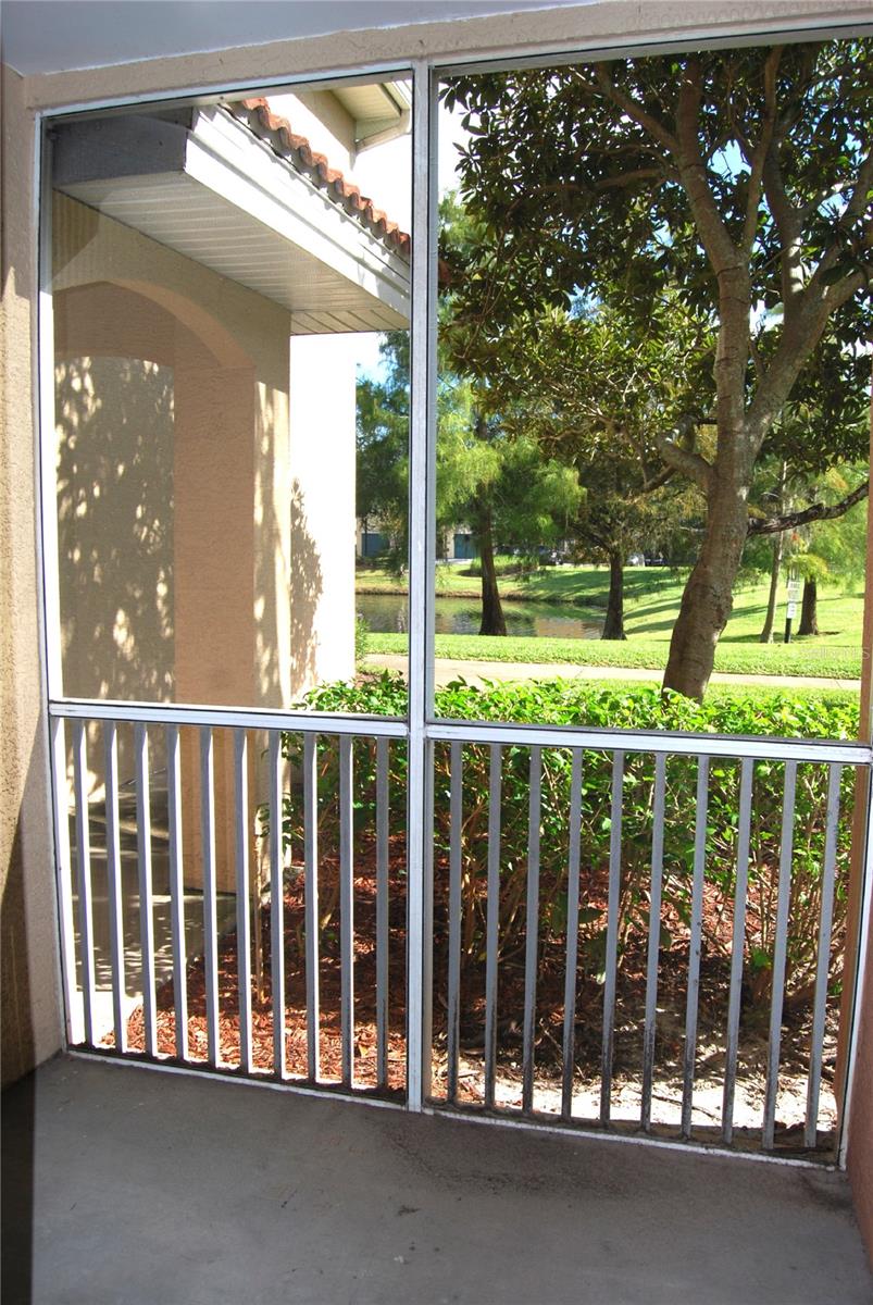 VILLANOVA AT HUNTERS CREEK CONDO - Residential Lease