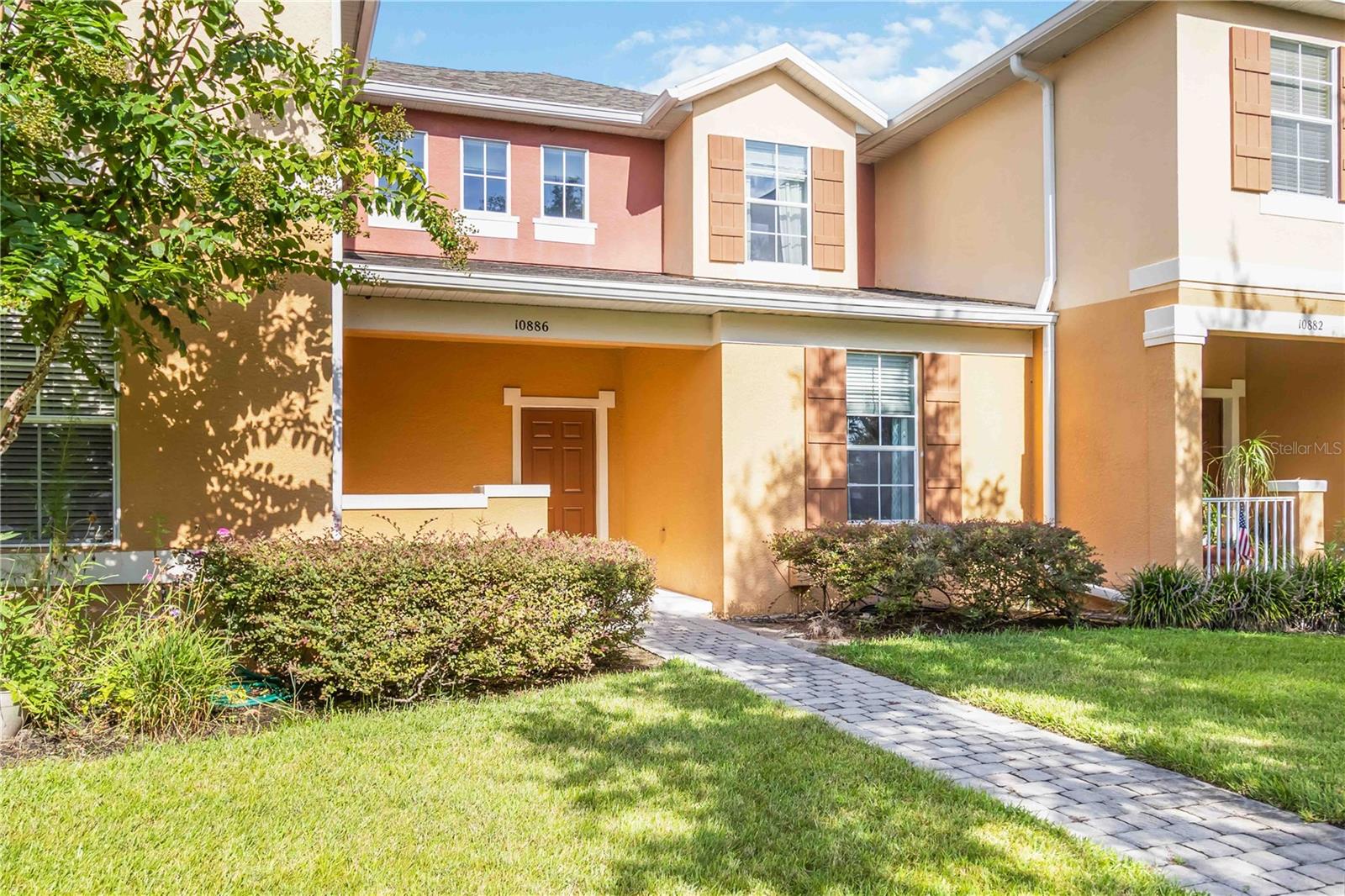 10886 SAVANNAH LANDING CIRCLE
