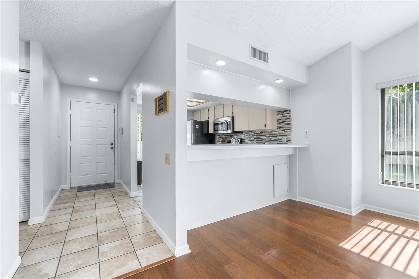 OAK PARK TWNHMS - Residential