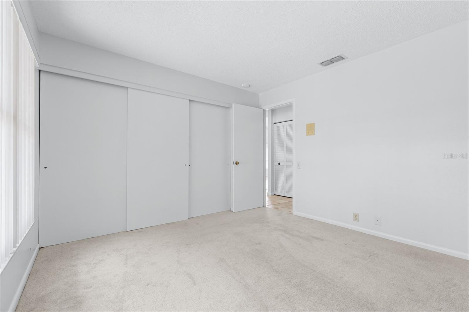 OAK PARK TWNHMS - Residential