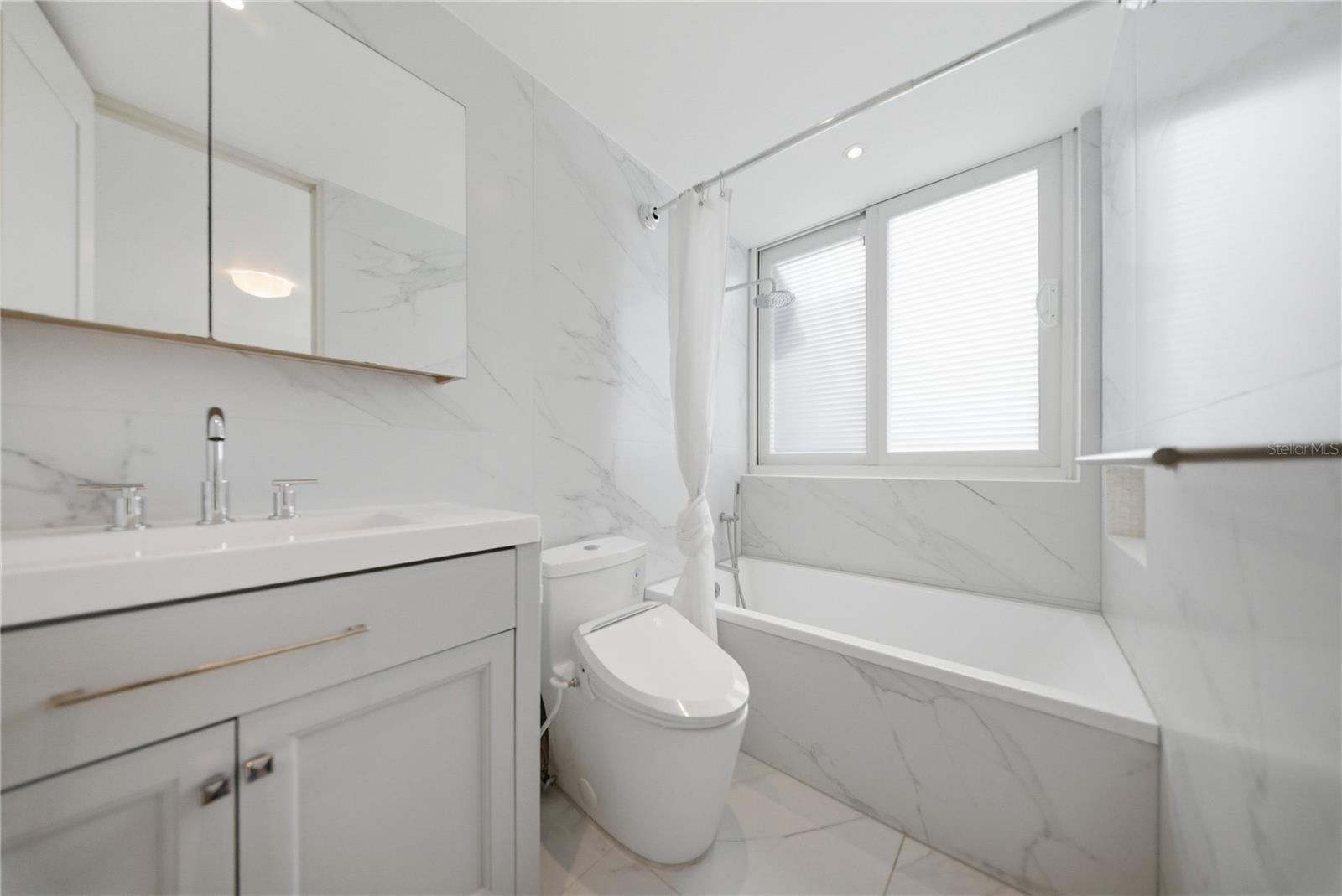 CERVANTES 1 - Residential