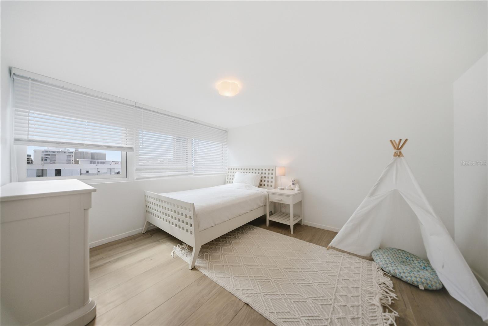 CERVANTES 1 - Residential