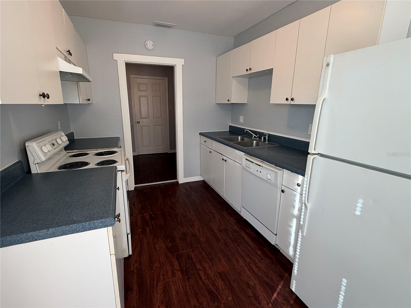 GROVELAND ADD - Residential Lease