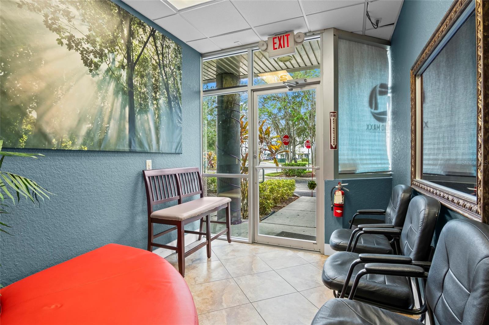 STARPOINTE 02 SERVICE CENTER - Commercial Lease