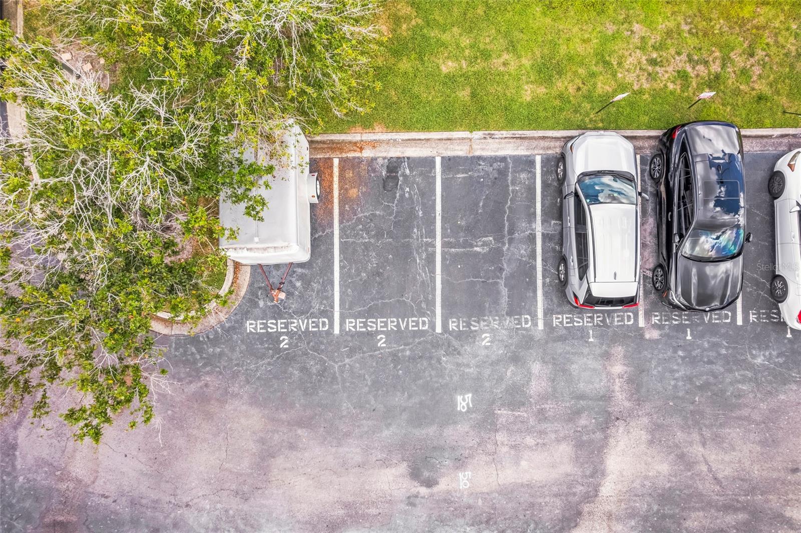 STARPOINTE 02 SERVICE CENTER - Commercial Lease