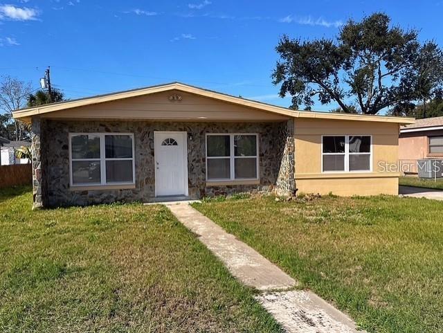 This 3-bedroom, 2-bath single-family home is located in the desirable Tangelo Park community of Orlando and comes with a tenant in place paying $2100/ month through February 2026, offering immediate rental income from day one.
Featuring 1,260 sq. ft. of living space, this property includes a spacious living room, a functional kitchen, and a large backyard. perfect for long-term tenant appeal and future value growth.
Conveniently situated just minutes from major highways, shopping, dining, and top-rated schools, this home combines comfort and location in a high-demand rental market.
Don’t miss this turnkey investment with steady income in place! Schedule your showing today.
