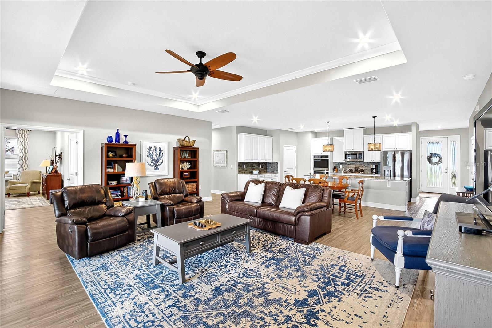 LUCAYA LAKE CLUB PH 1A - Residential
