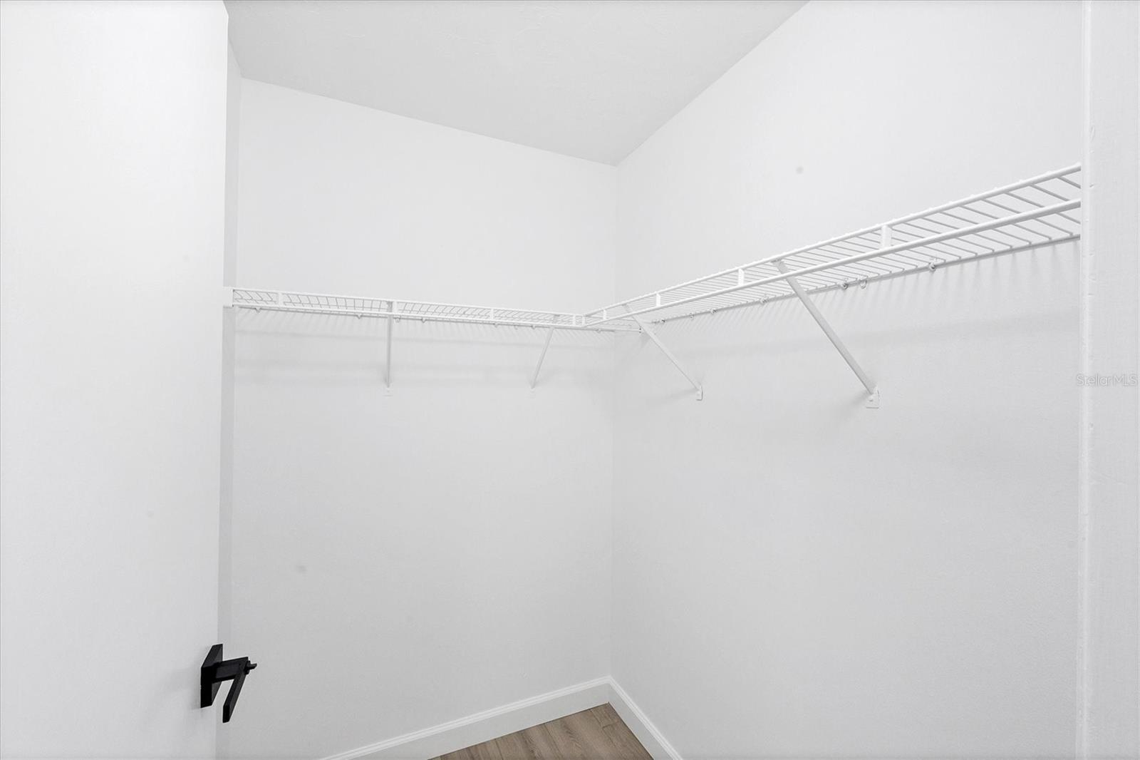 VINTAGE GRAND - Residential