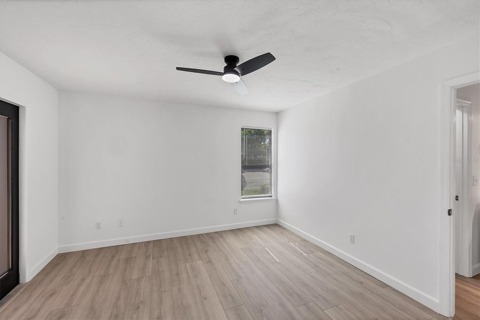 VINTAGE GRAND - Residential