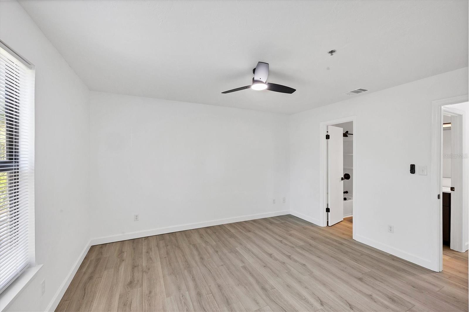 VINTAGE GRAND - Residential