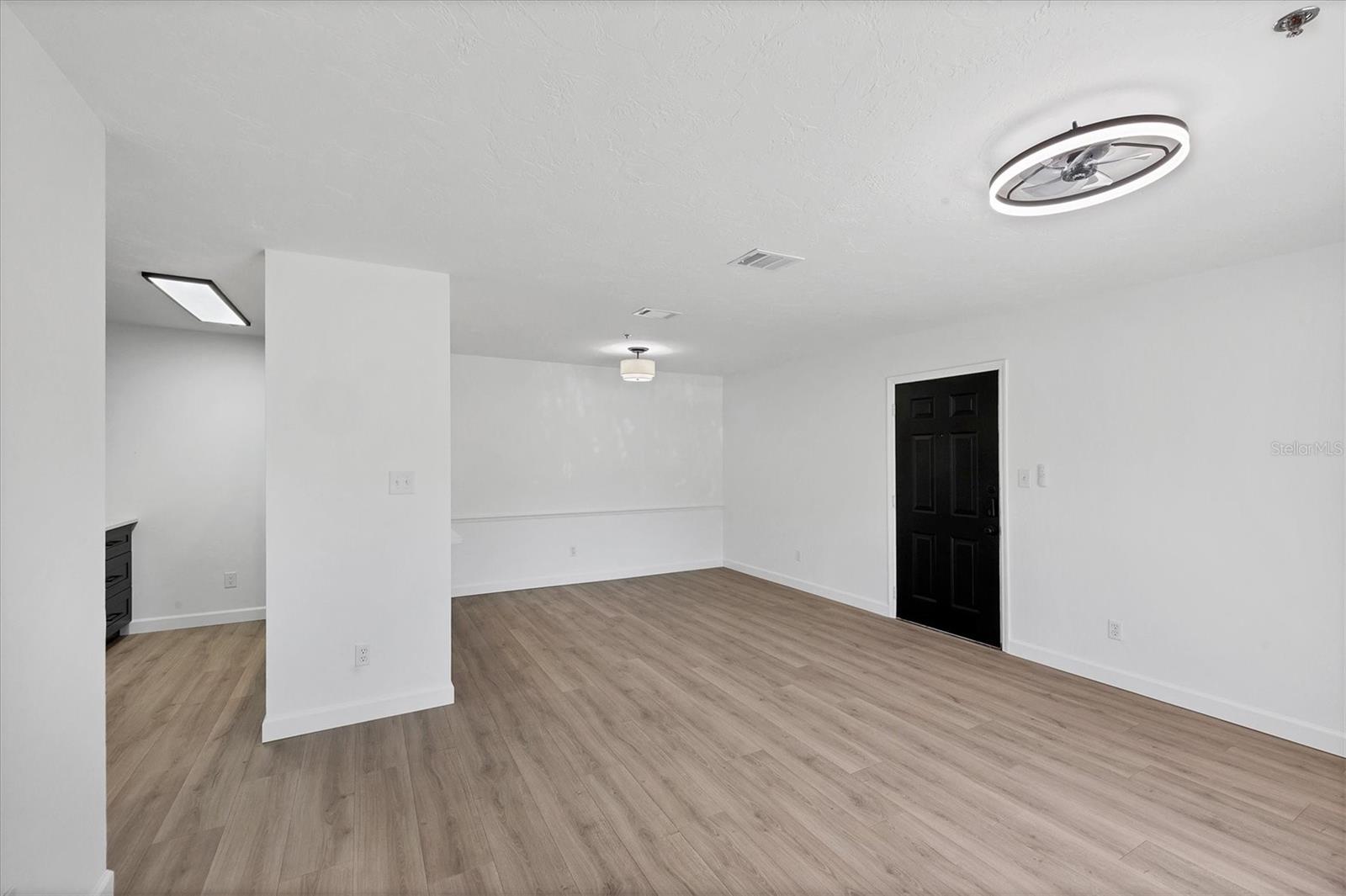 VINTAGE GRAND - Residential