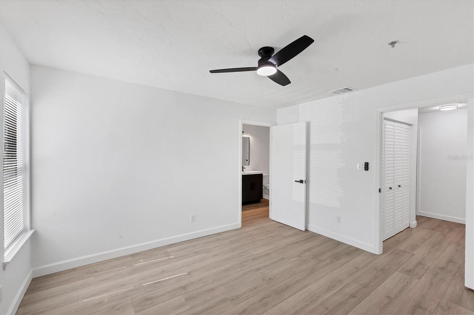 VINTAGE GRAND - Residential