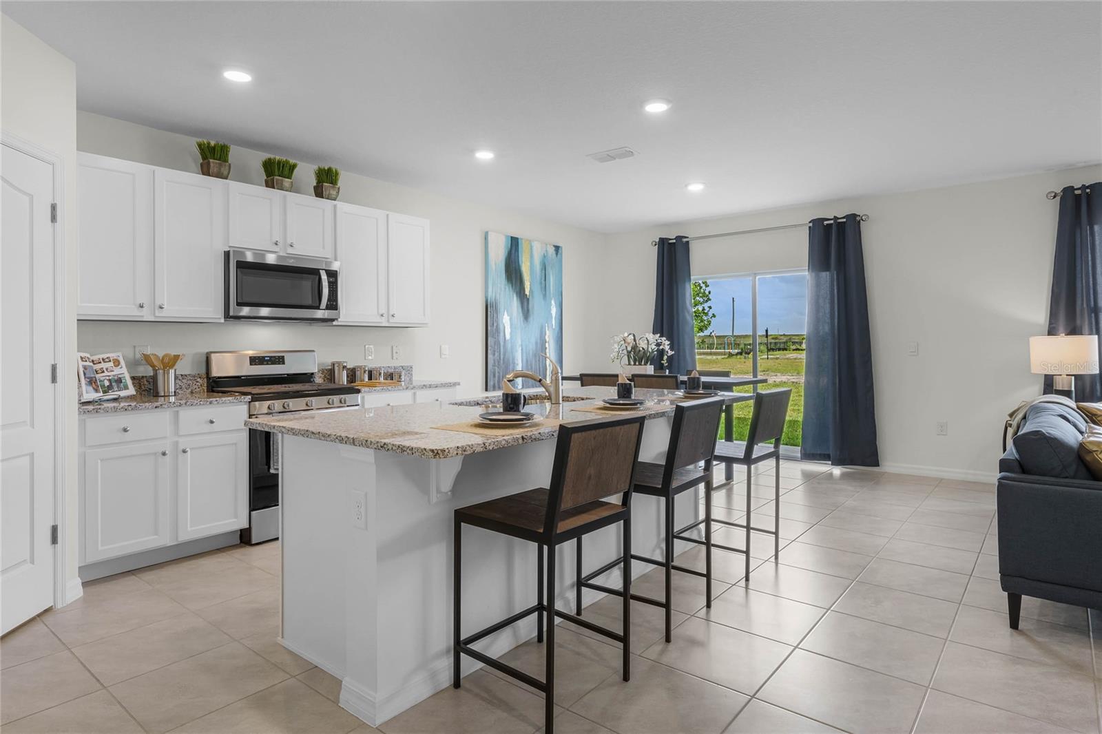 RIVIERA BELLA UN 9C - Residential