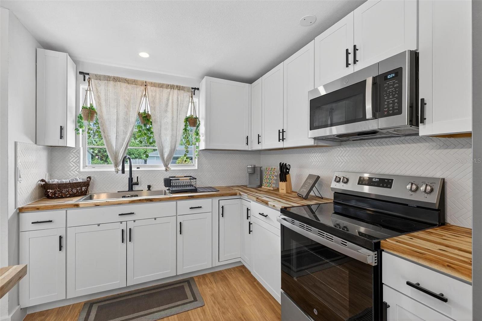 WESTWOOD HEIGHTS UNIT 01 - Residential