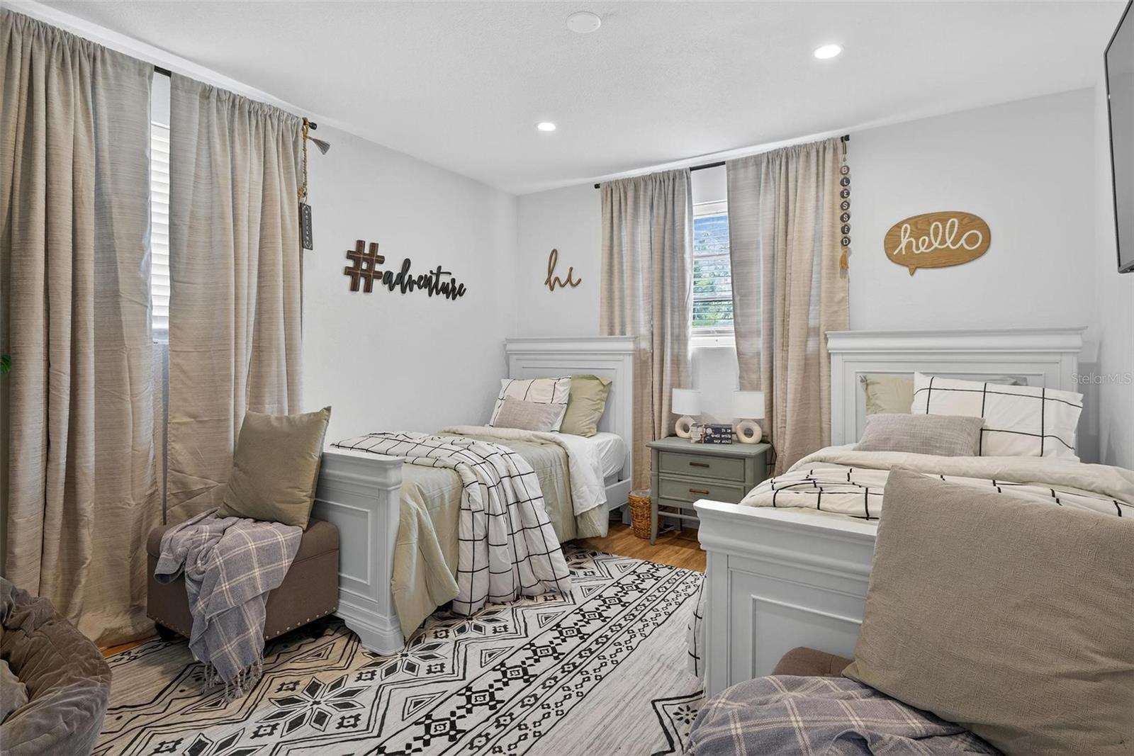 WESTWOOD HEIGHTS UNIT 01 - Residential