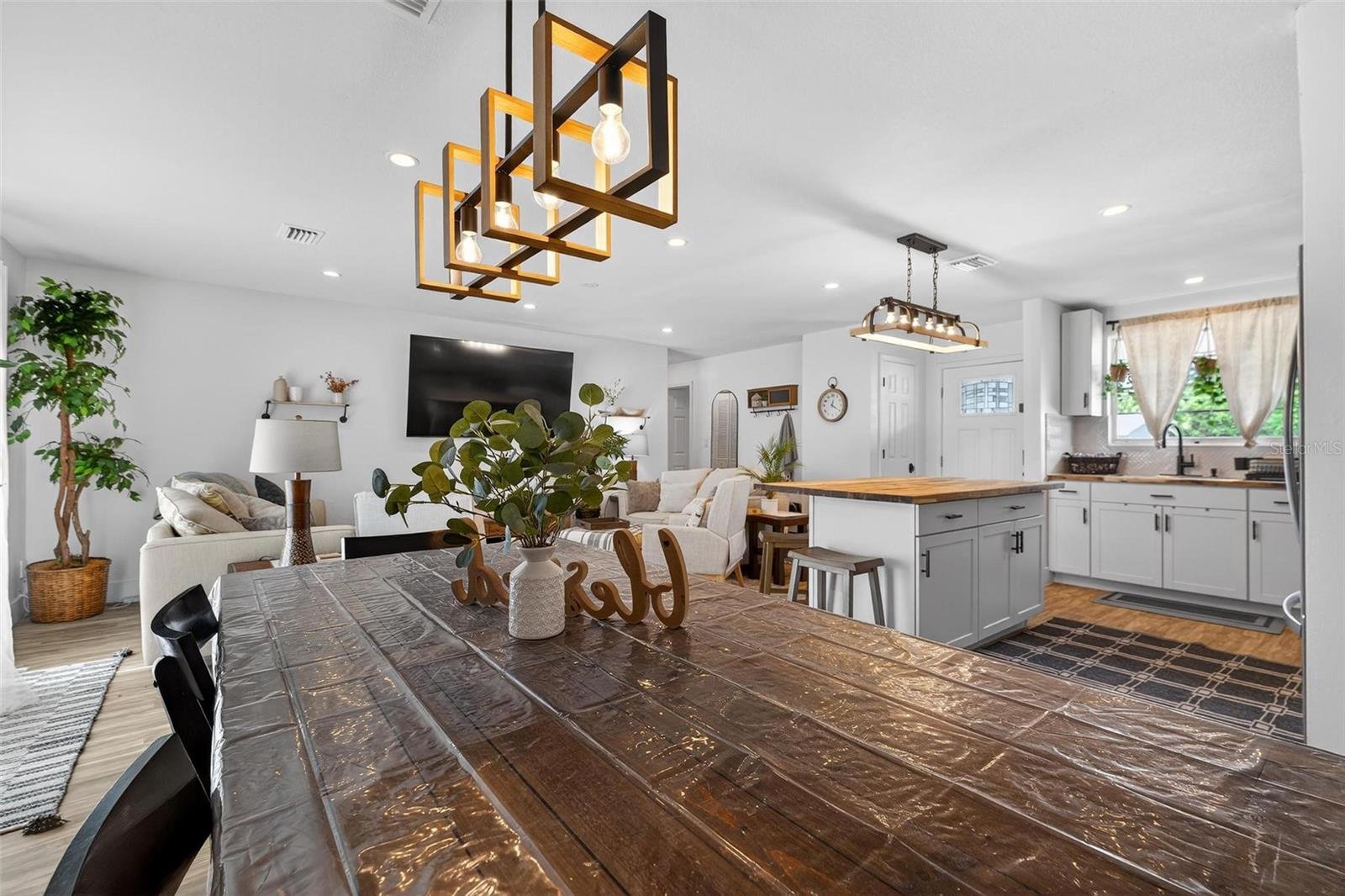 WESTWOOD HEIGHTS UNIT 01 - Residential