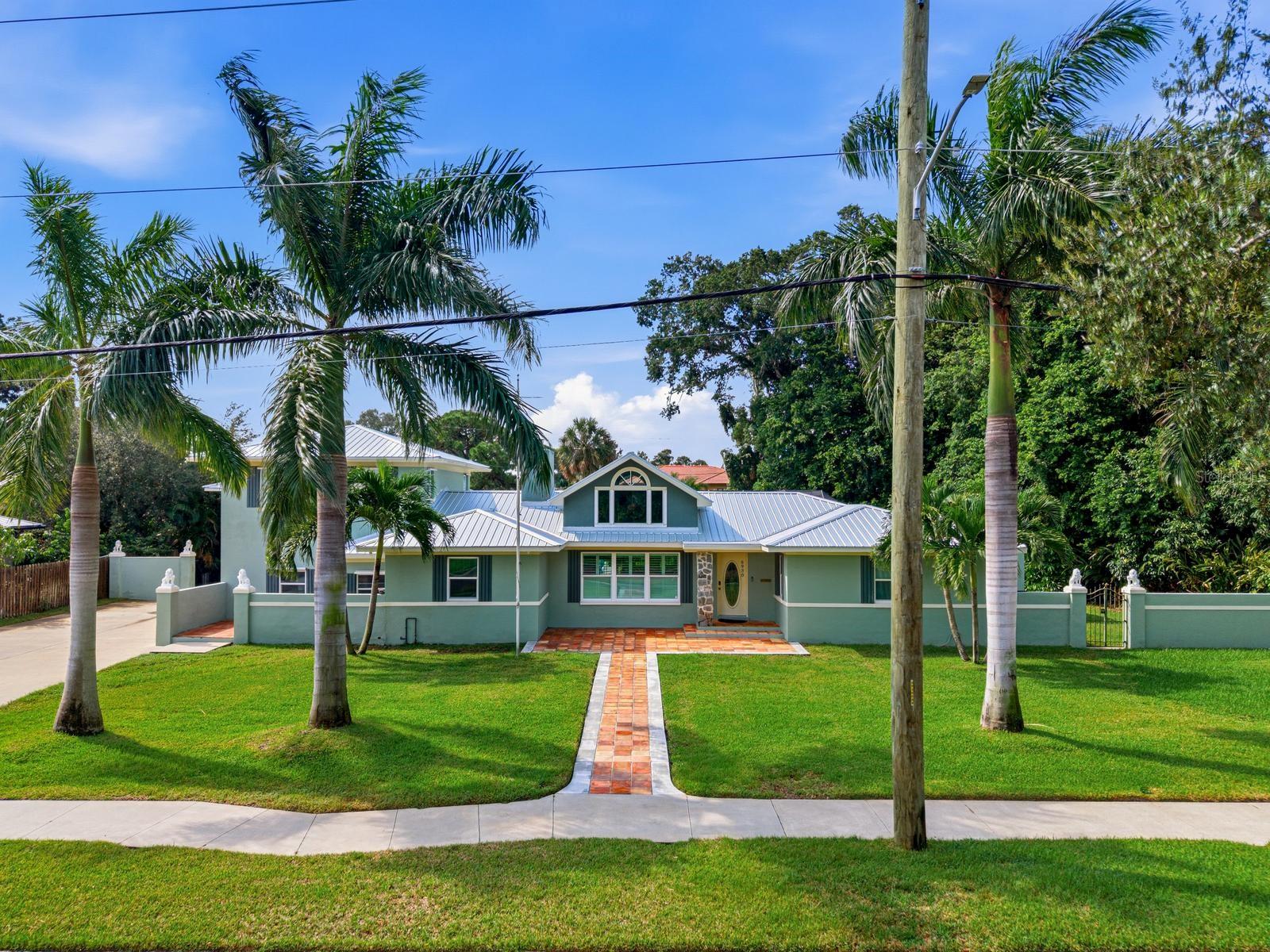 6930 Bougainvilla Avenue S, St Petersburg