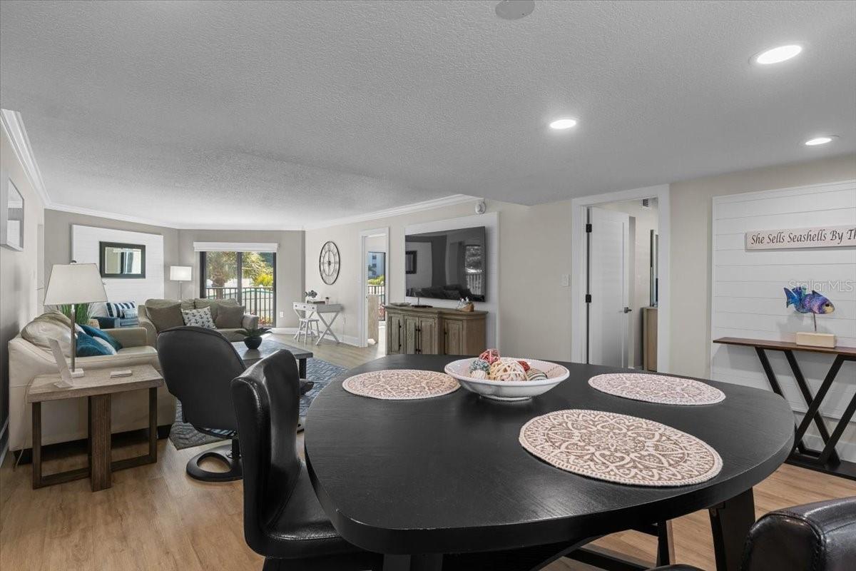 6326 MIDNIGHT PASS ROAD 101