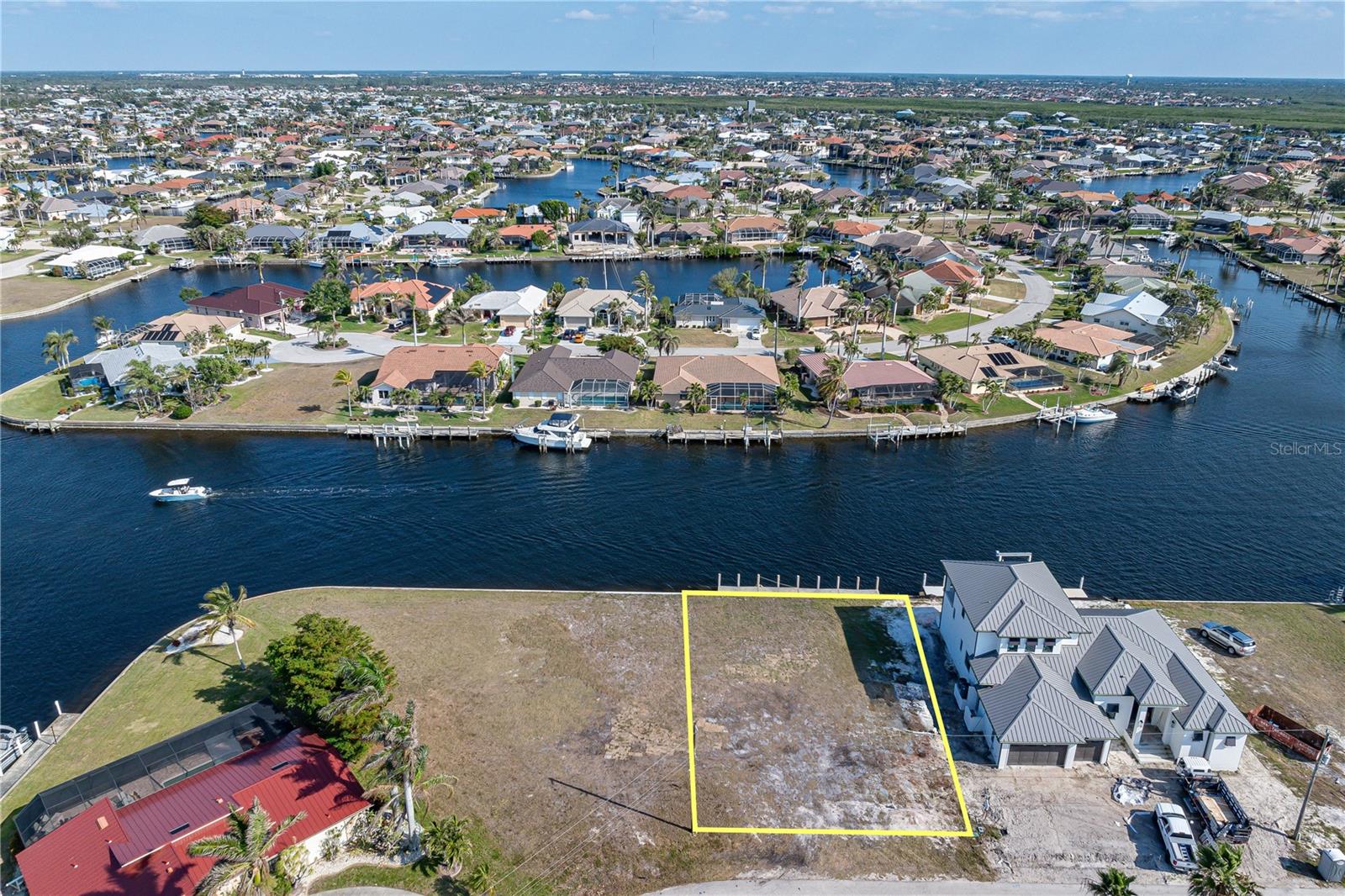 PUNTA GORDA ISLES SEC 12 - Land