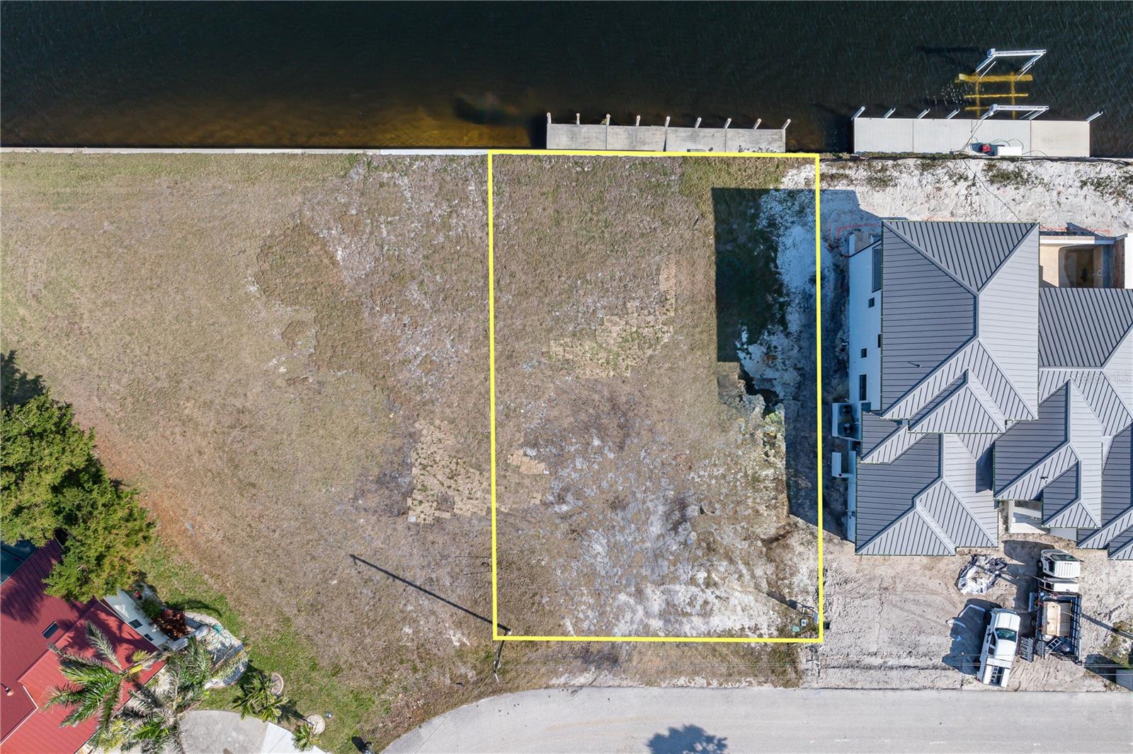 PUNTA GORDA ISLES SEC 12 - Land