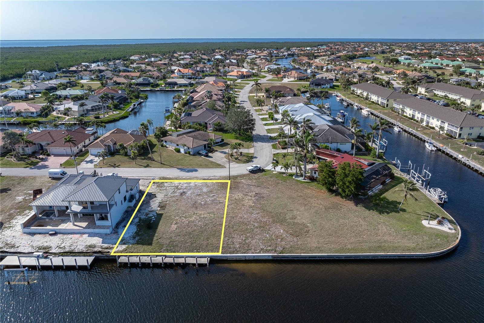 PUNTA GORDA ISLES SEC 12 - Land