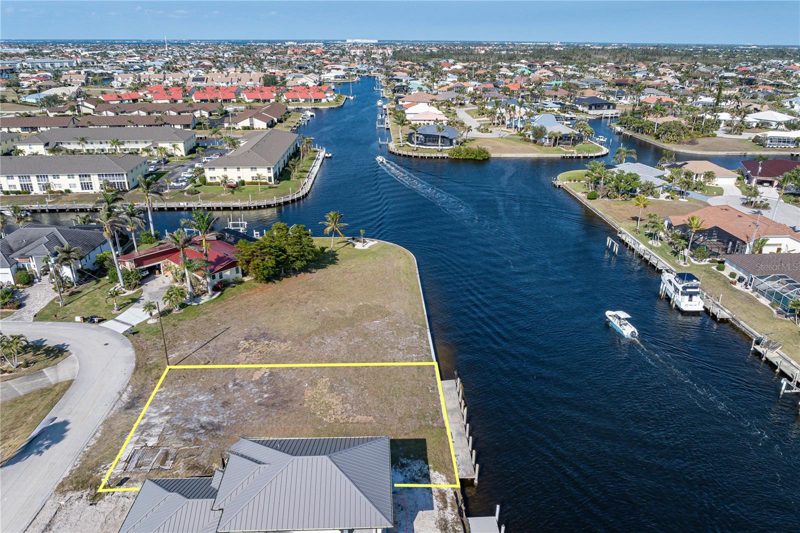 PUNTA GORDA ISLES SEC 12 - Land
