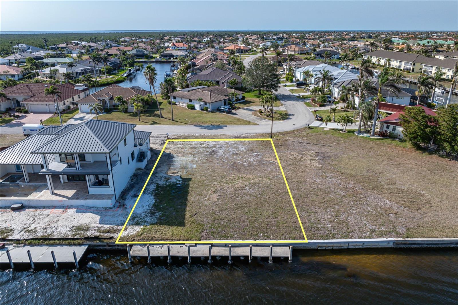 PUNTA GORDA ISLES SEC 12 - Land