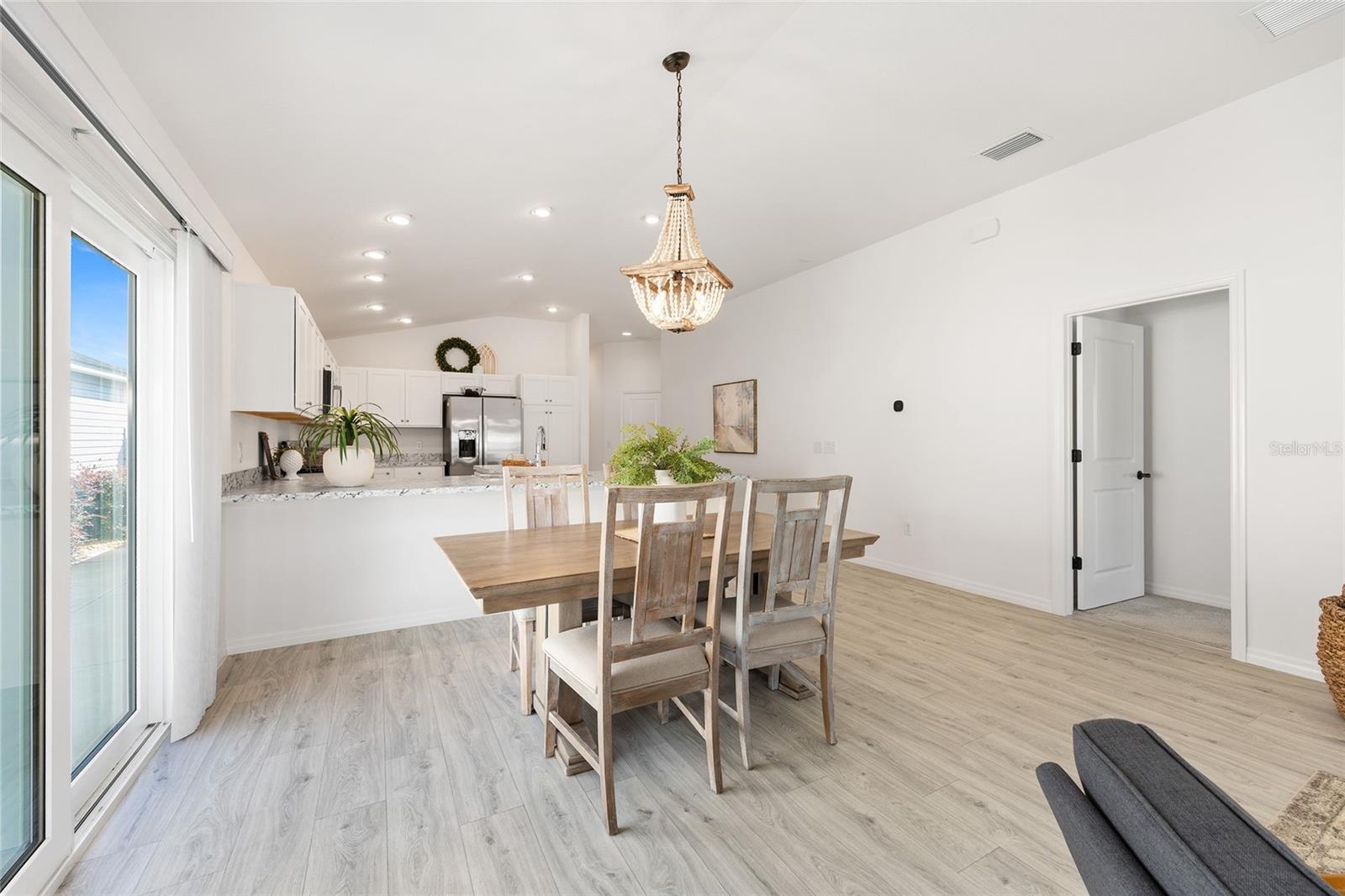 VILLAGES/SOUTHERN OAKS UN #127 - Residential