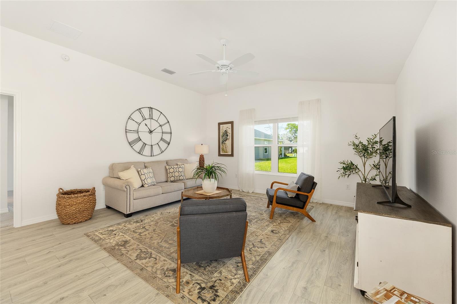 VILLAGES/SOUTHERN OAKS UN #127 - Residential