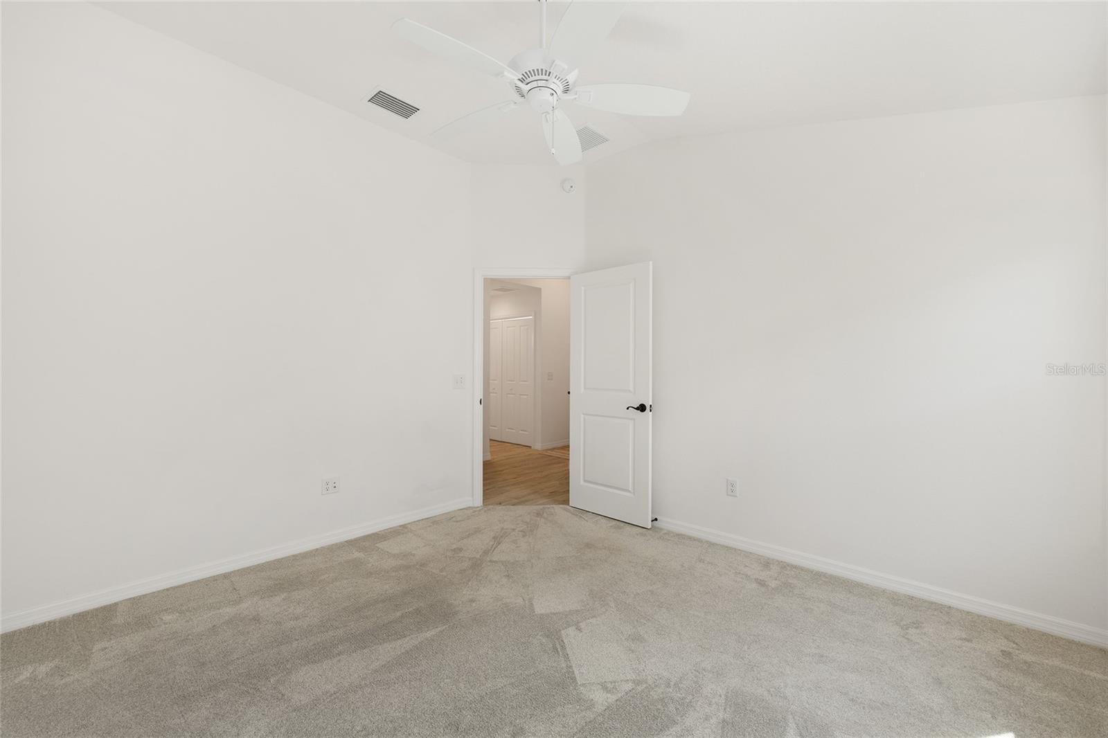VILLAGES/SOUTHERN OAKS UN #127 - Residential