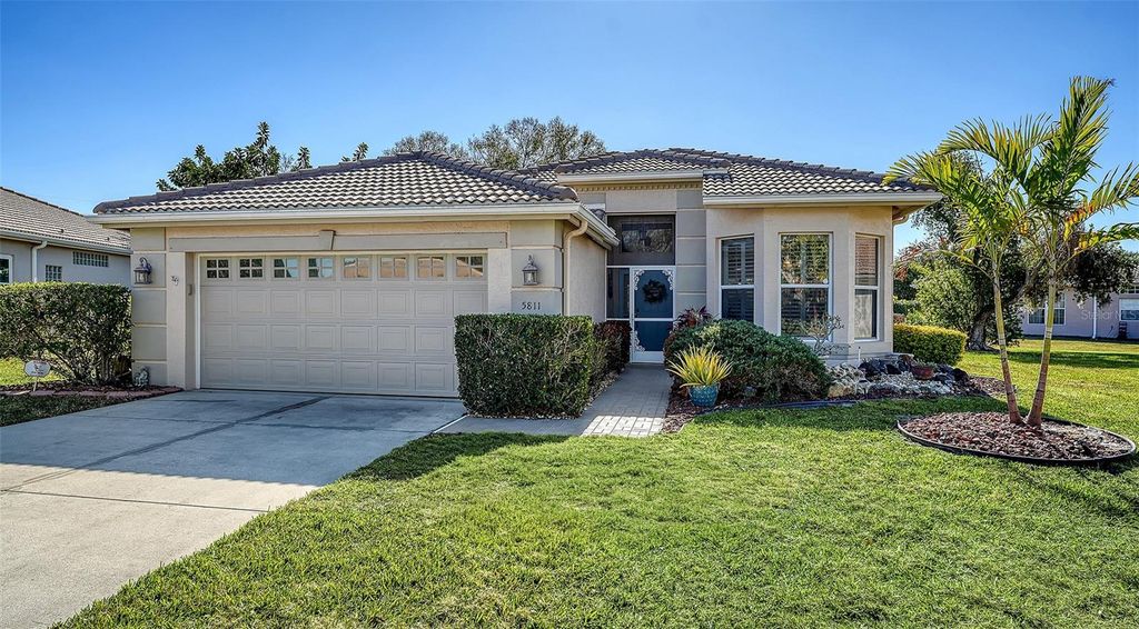 Photo of 5811 White Oak Bayou Court, Bradenton, FL 34203 (MLS # A4682169)