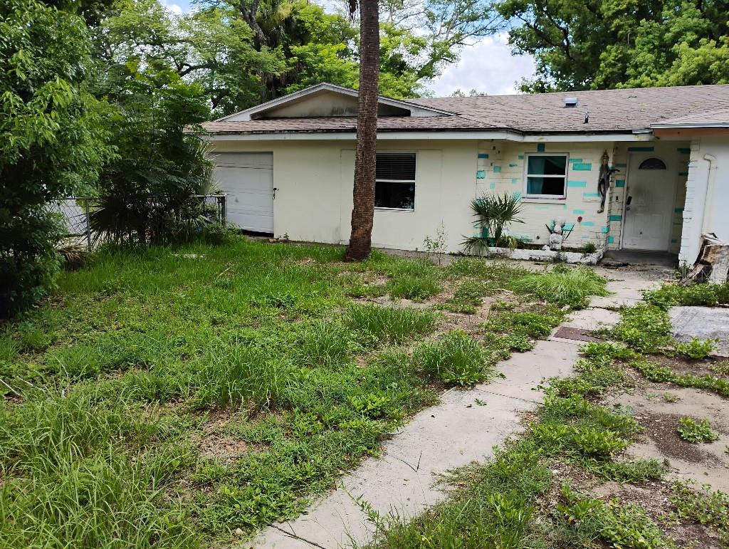 2157 RAILROAD AVENUE