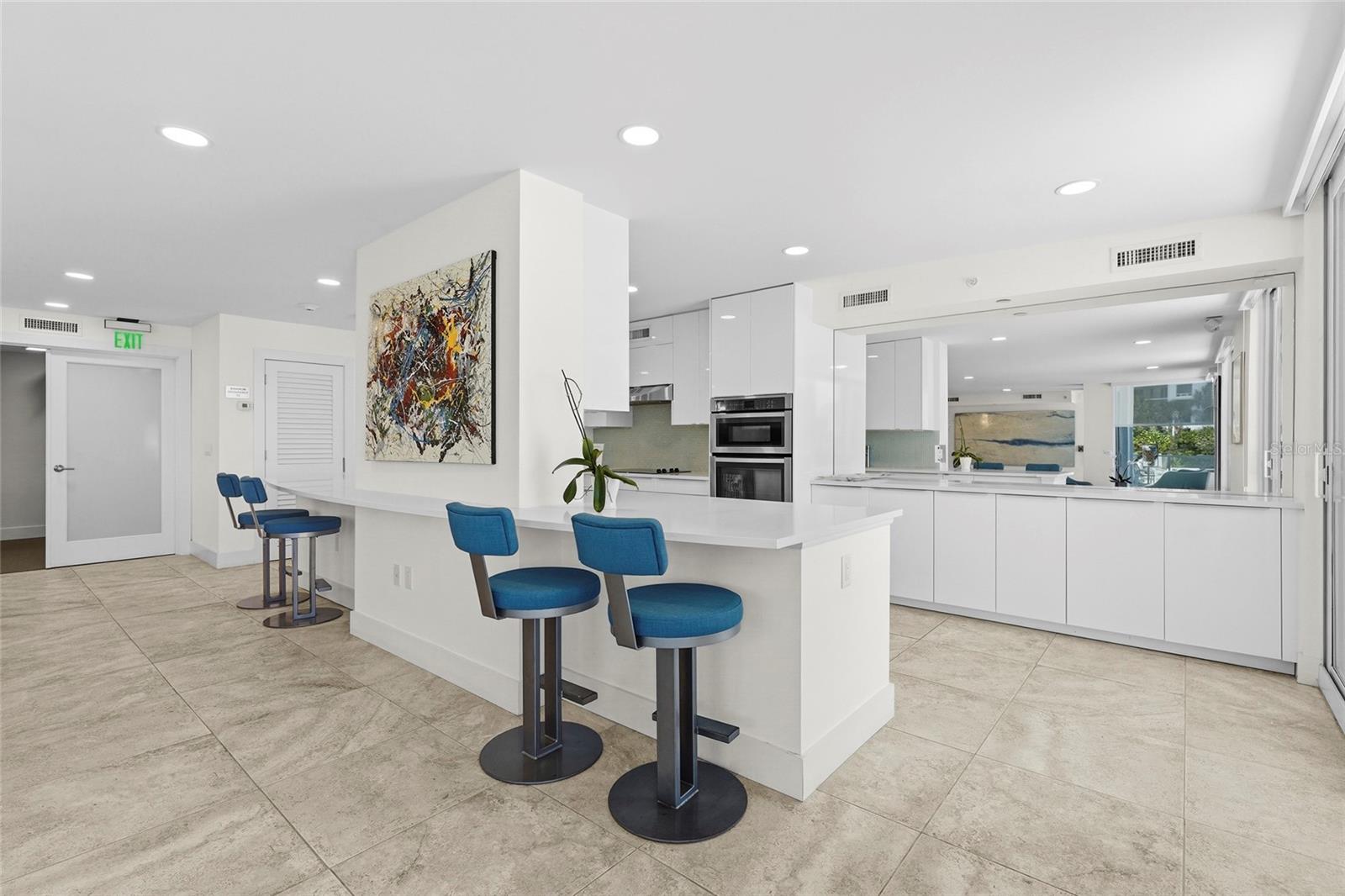 SEA GATE CLUB - Residential