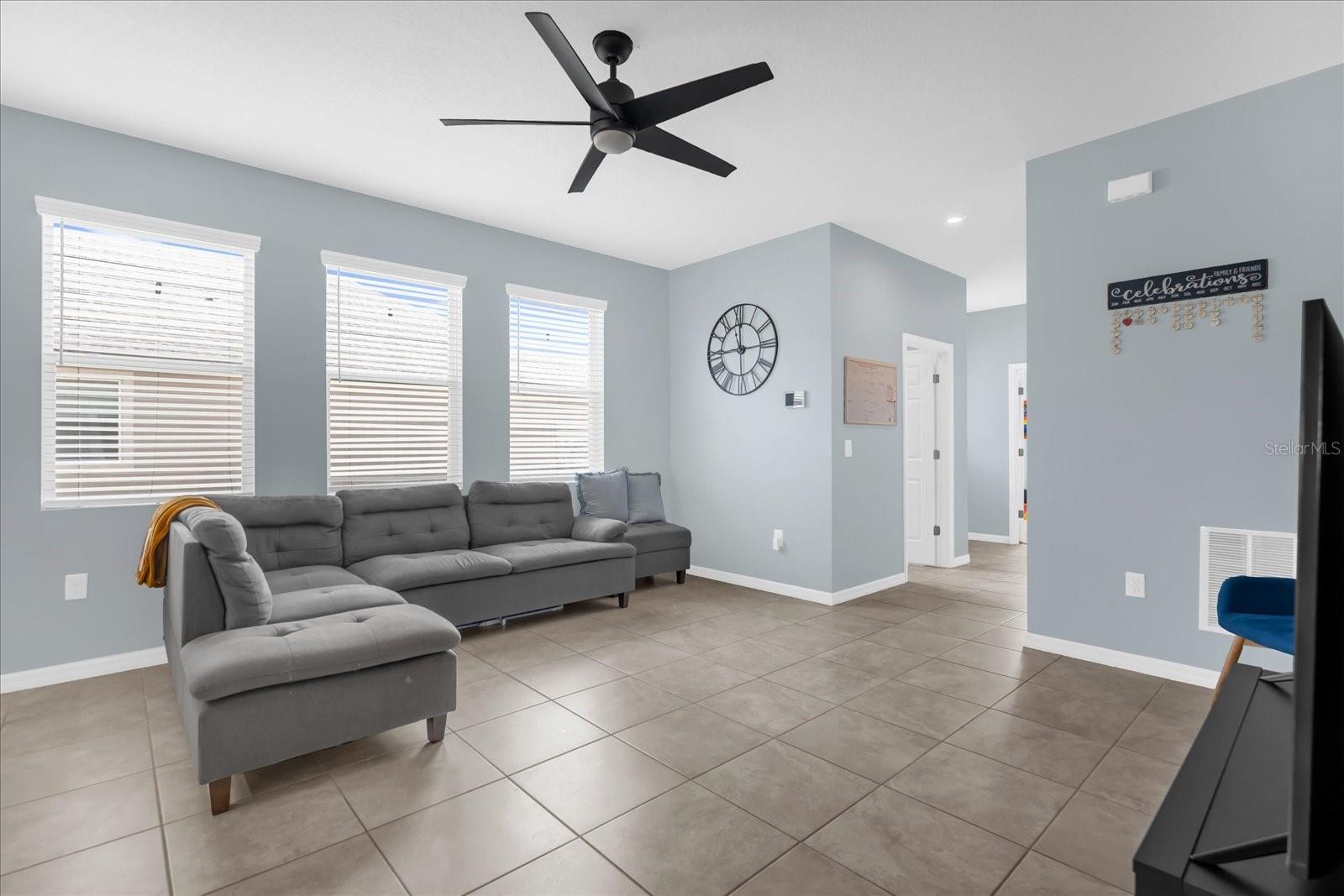 TAPESTRY PH 5 - Residential