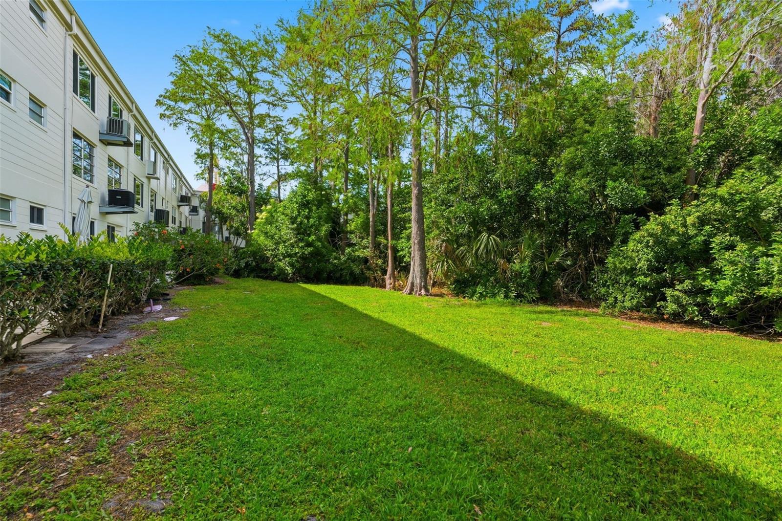 ON TOP OF THE WORLD - Residential