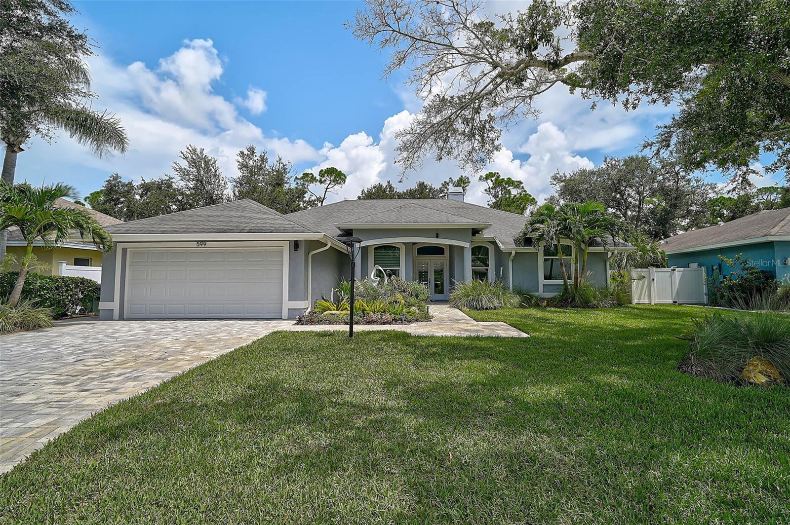 BAY OAKS ESTATES - Residential