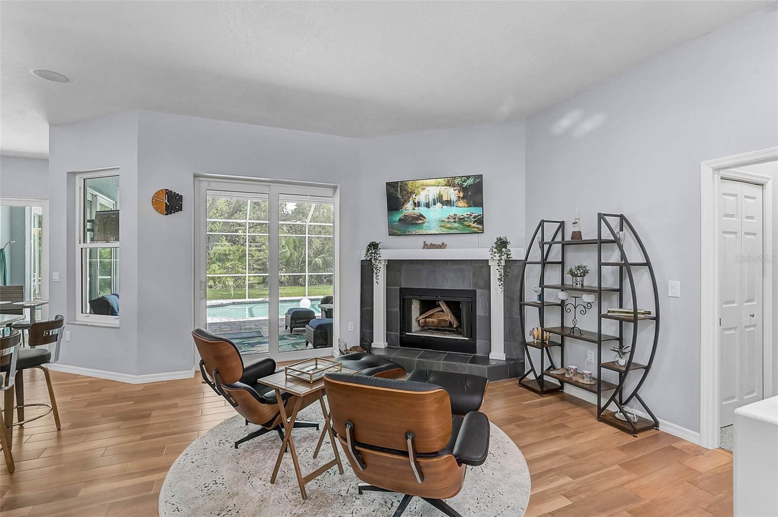 BAY OAKS ESTATES - Residential