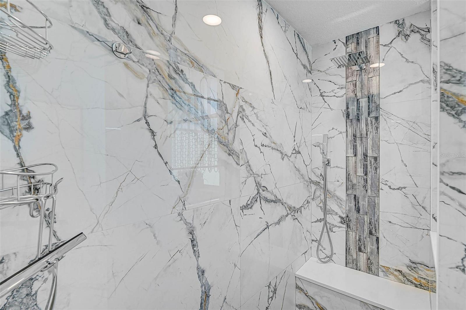 BAY OAKS ESTATES - Residential