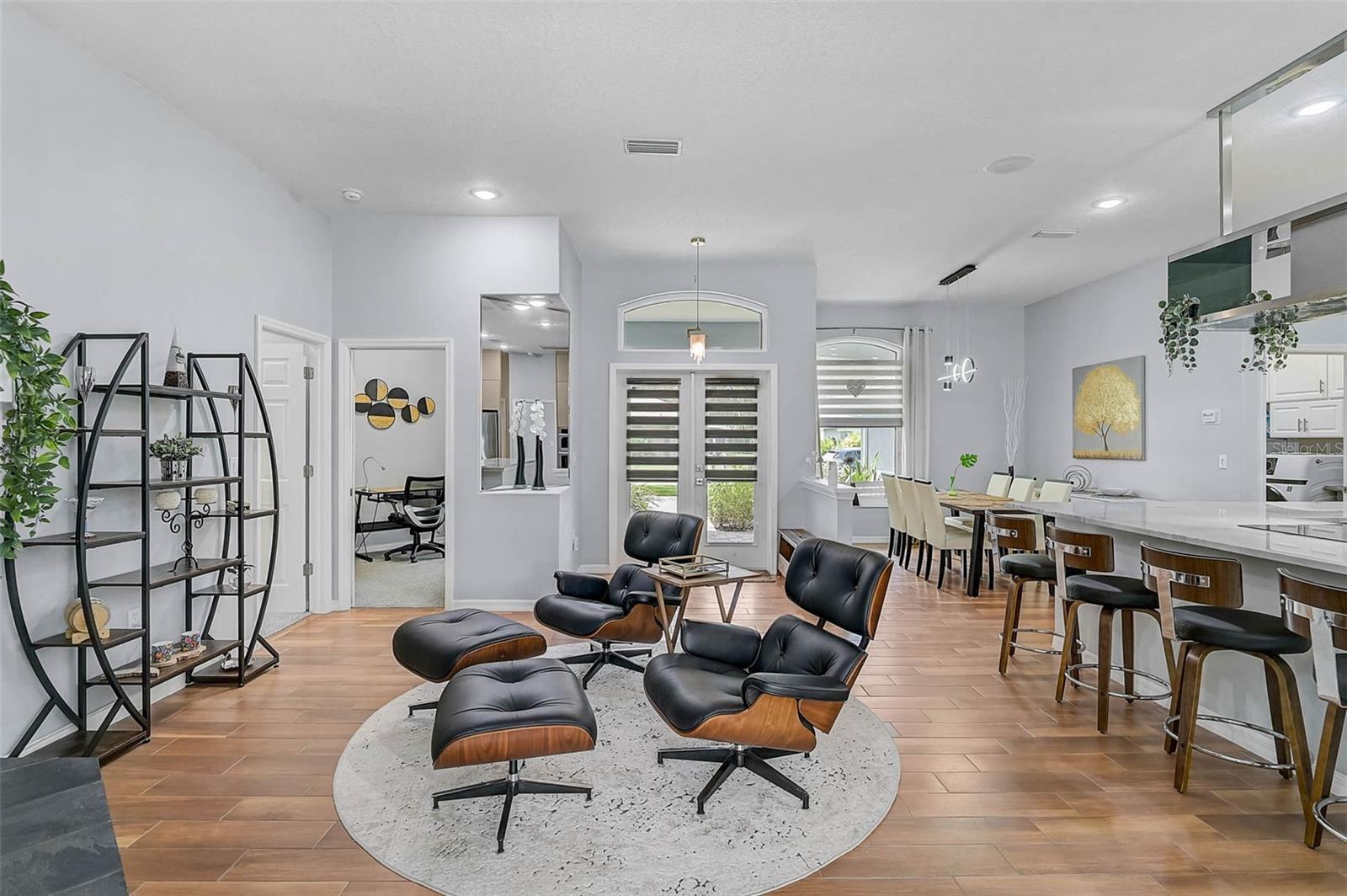 BAY OAKS ESTATES - Residential