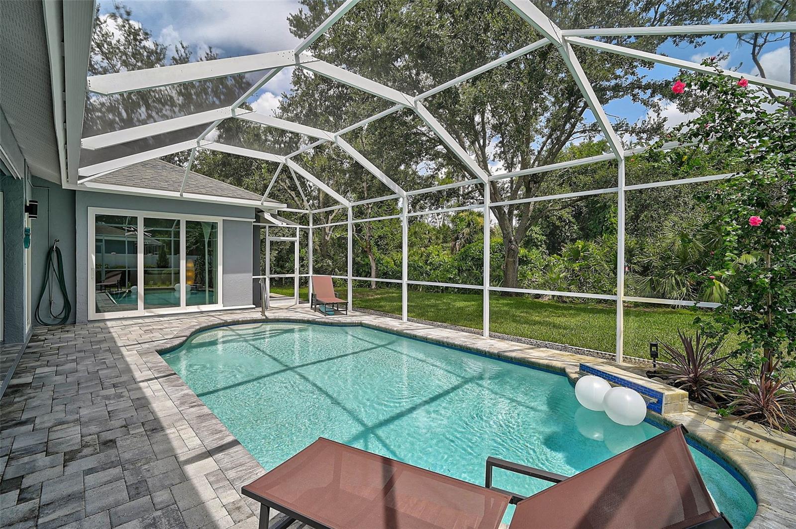BAY OAKS ESTATES - Residential
