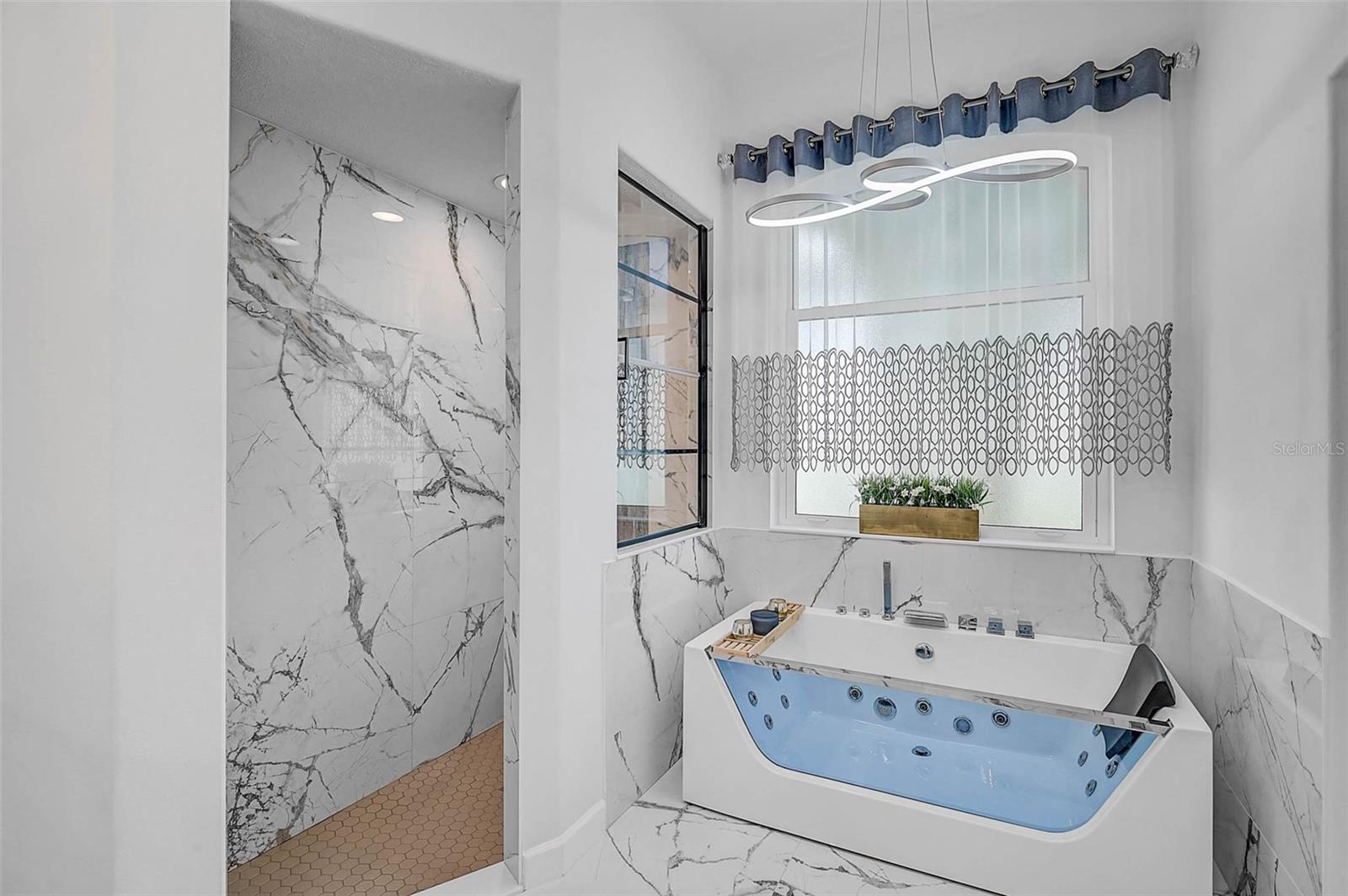 BAY OAKS ESTATES - Residential