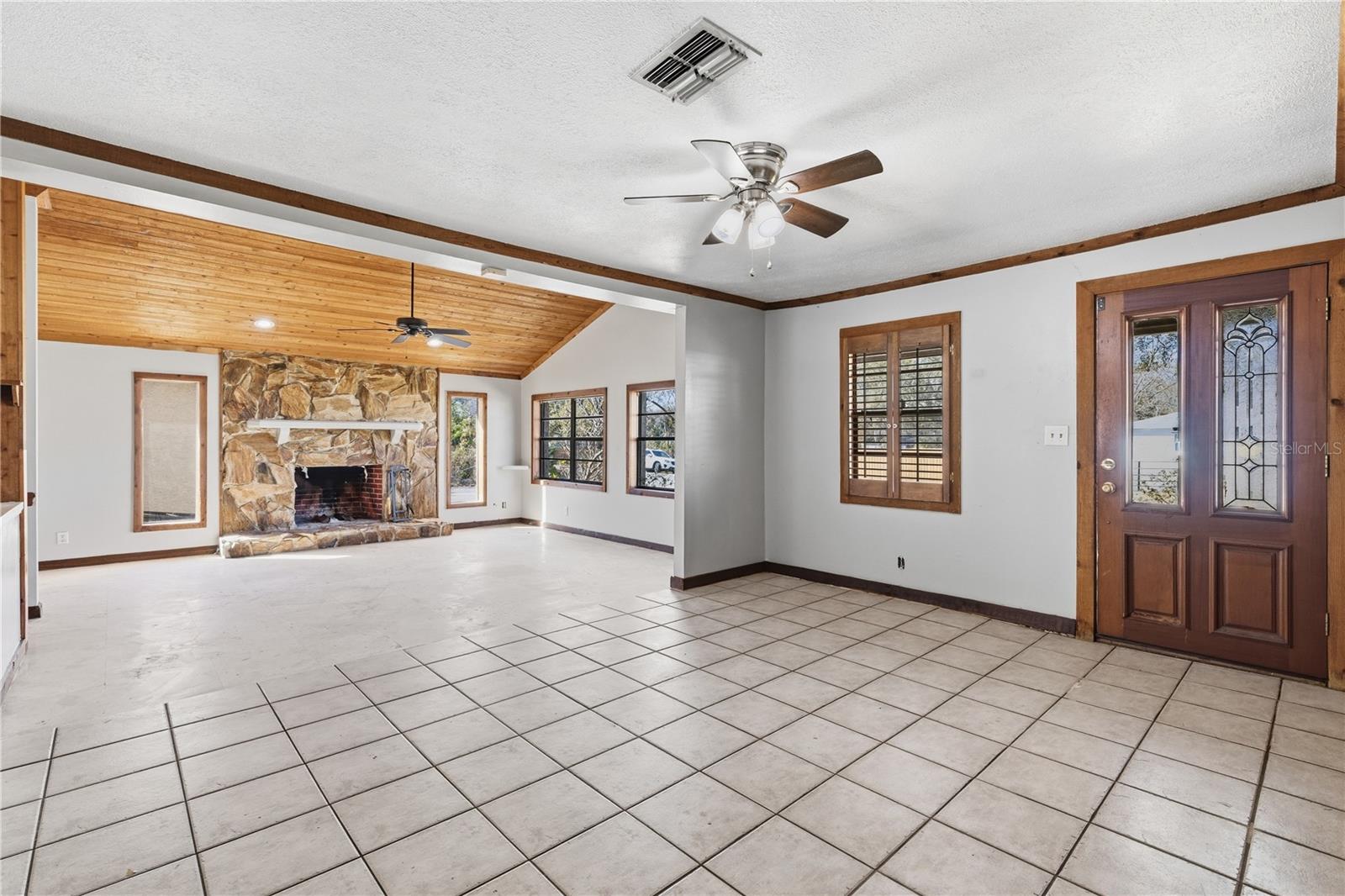 UNPLATTED - Residential Lease