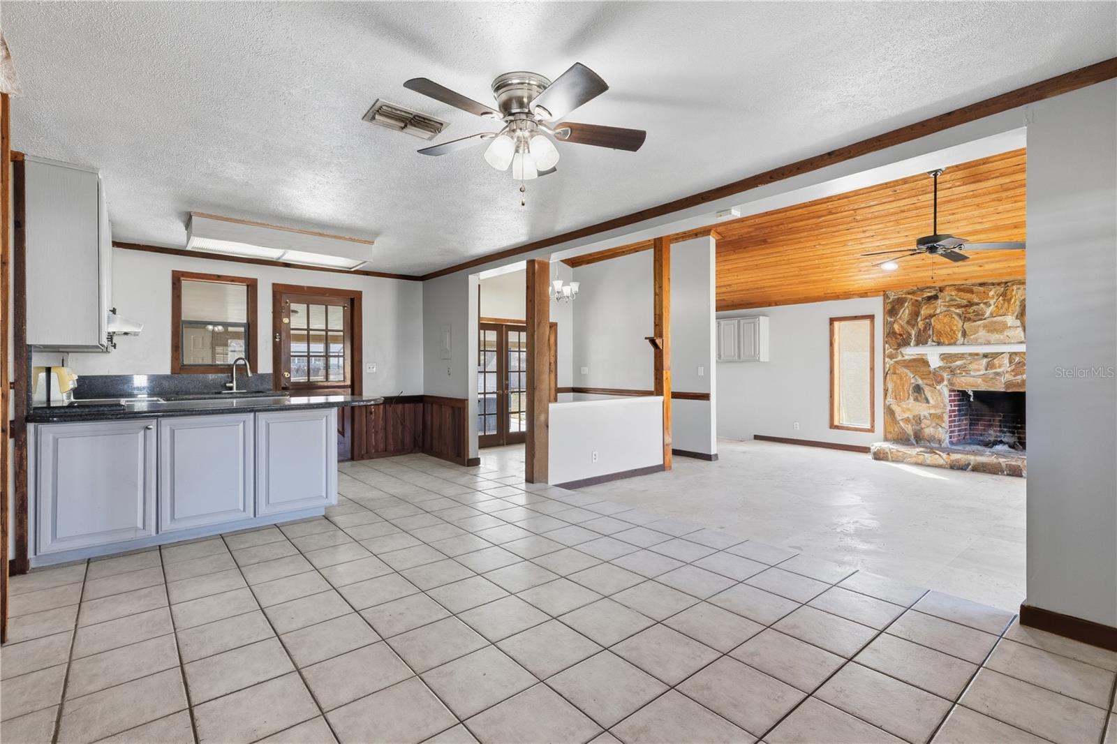 UNPLATTED - Residential Lease